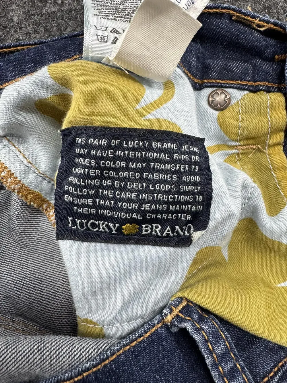 Lucky Brand Brigitte Bermuda Shorts Womens 4 Medium Wash Blue Denim Stretch